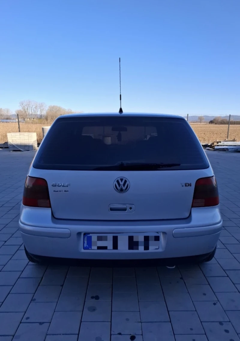 VW Golf, снимка 7 - Автомобили и джипове - 49391110