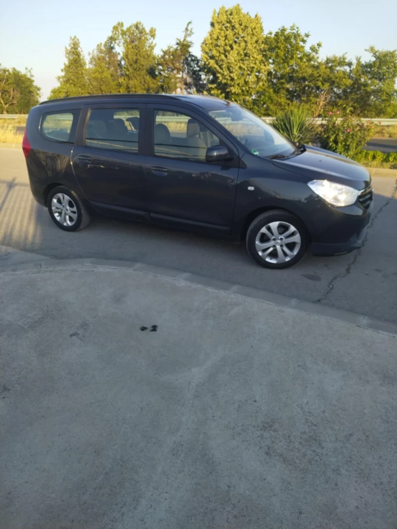 Dacia Lodgy, снимка 2 - Автомобили и джипове - 49397987