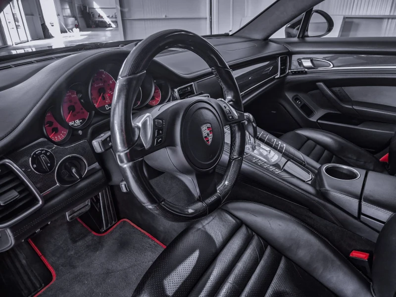 Porsche Panamera Turbo S, снимка 2 - Автомобили и джипове - 51190425