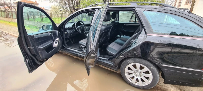 Mercedes-Benz C 180 1.8, снимка 6 - Автомобили и джипове - 52568757