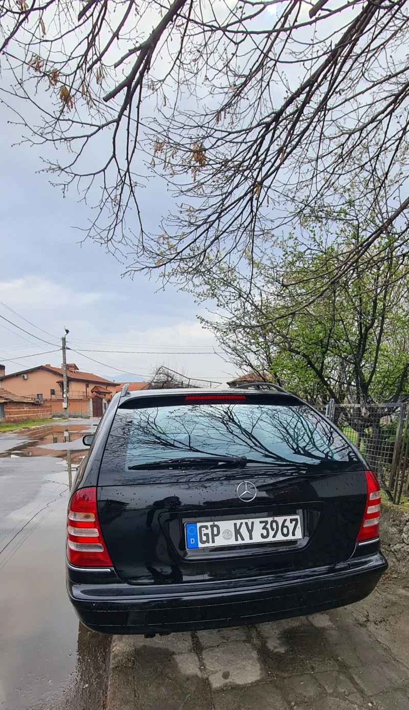 Mercedes-Benz C 180 1.8, снимка 4 - Автомобили и джипове - 52568757