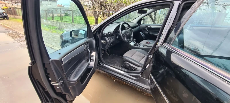 Mercedes-Benz C 180 1.8, снимка 7 - Автомобили и джипове - 52568757