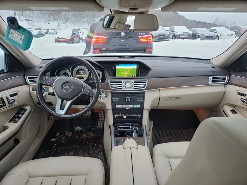 Mercedes-Benz E 400 * CARFAX * БЕЗ ПЪРВОНАЧАЛНА ВНОСКА, снимка 11 - Автомобили и джипове - 52825438