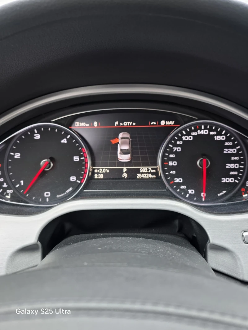 Audi A8, снимка 8 - Автомобили и джипове - 52856873