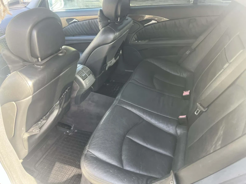 Mercedes-Benz E 280, снимка 9 - Автомобили и джипове - 53464914