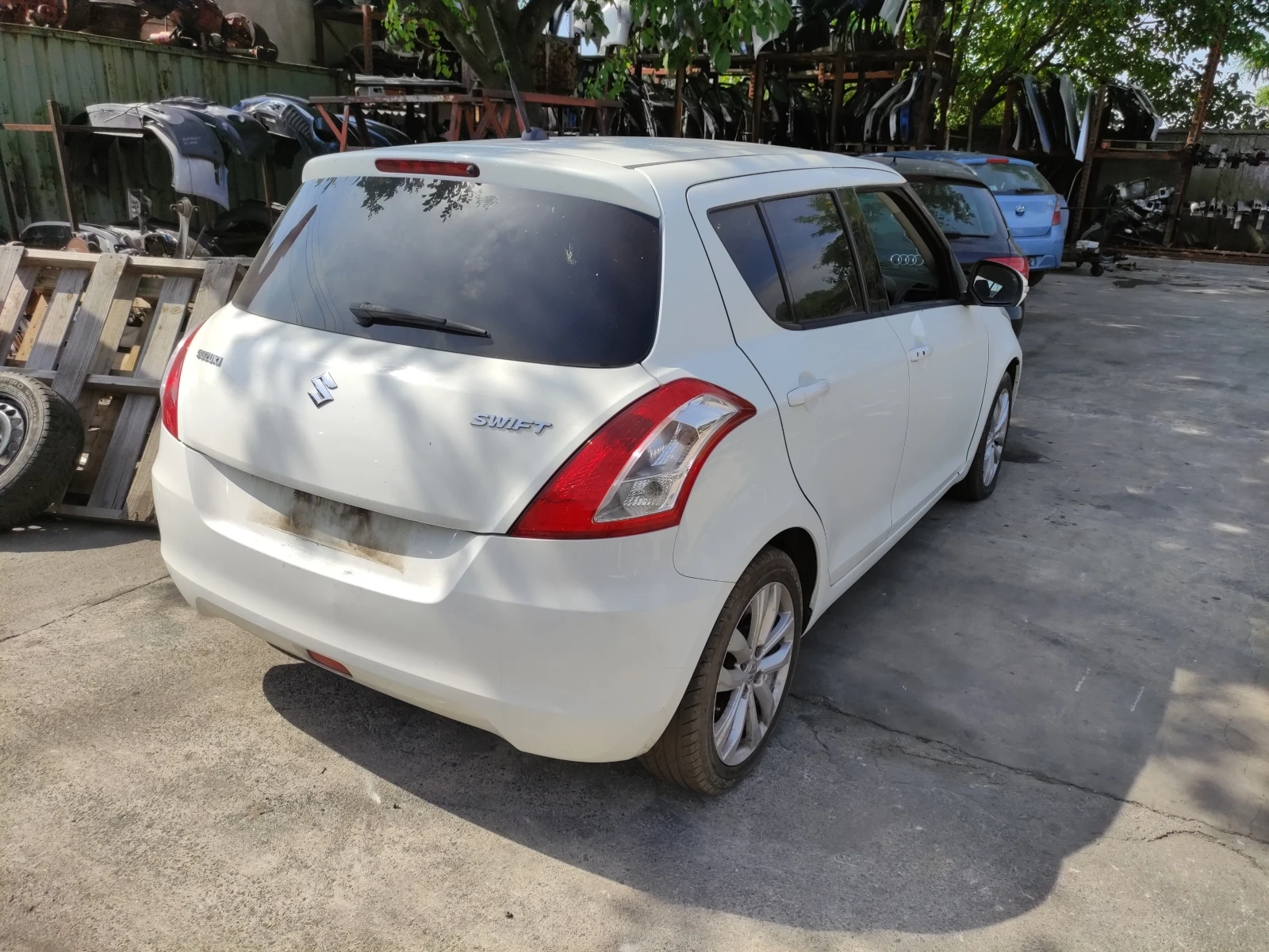 Suzuki Swift 1.3i - изображение 4