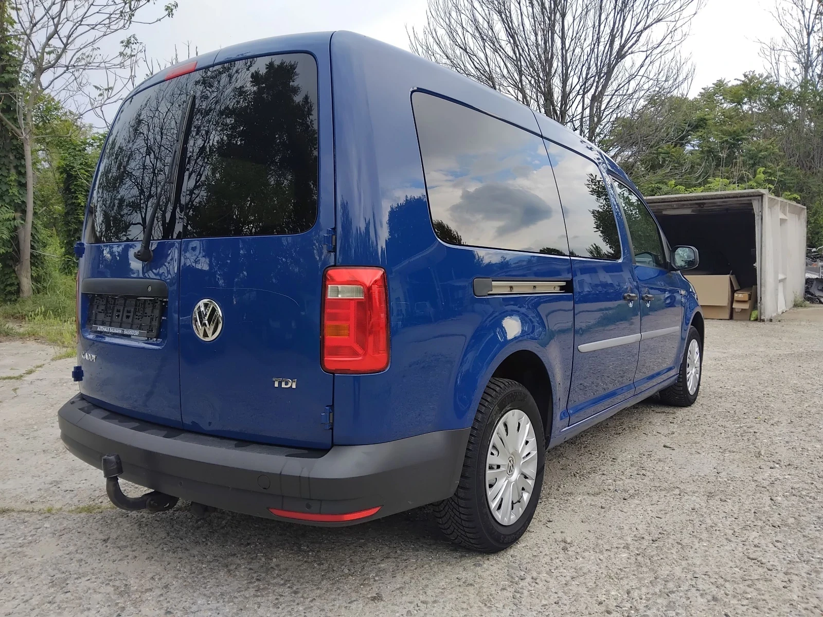 VW Caddy Maxi/2.0 TDI/5 места - изображение 4