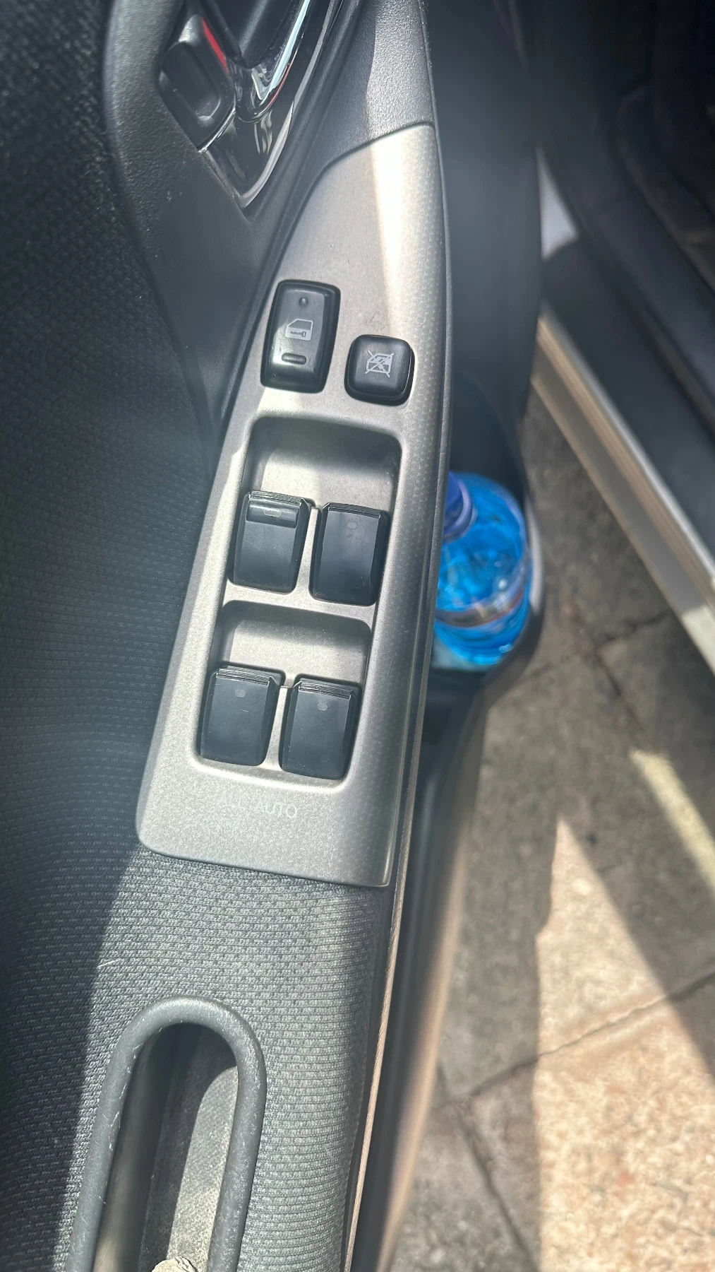Toyota Corolla verso 1.6vvti - изображение 7