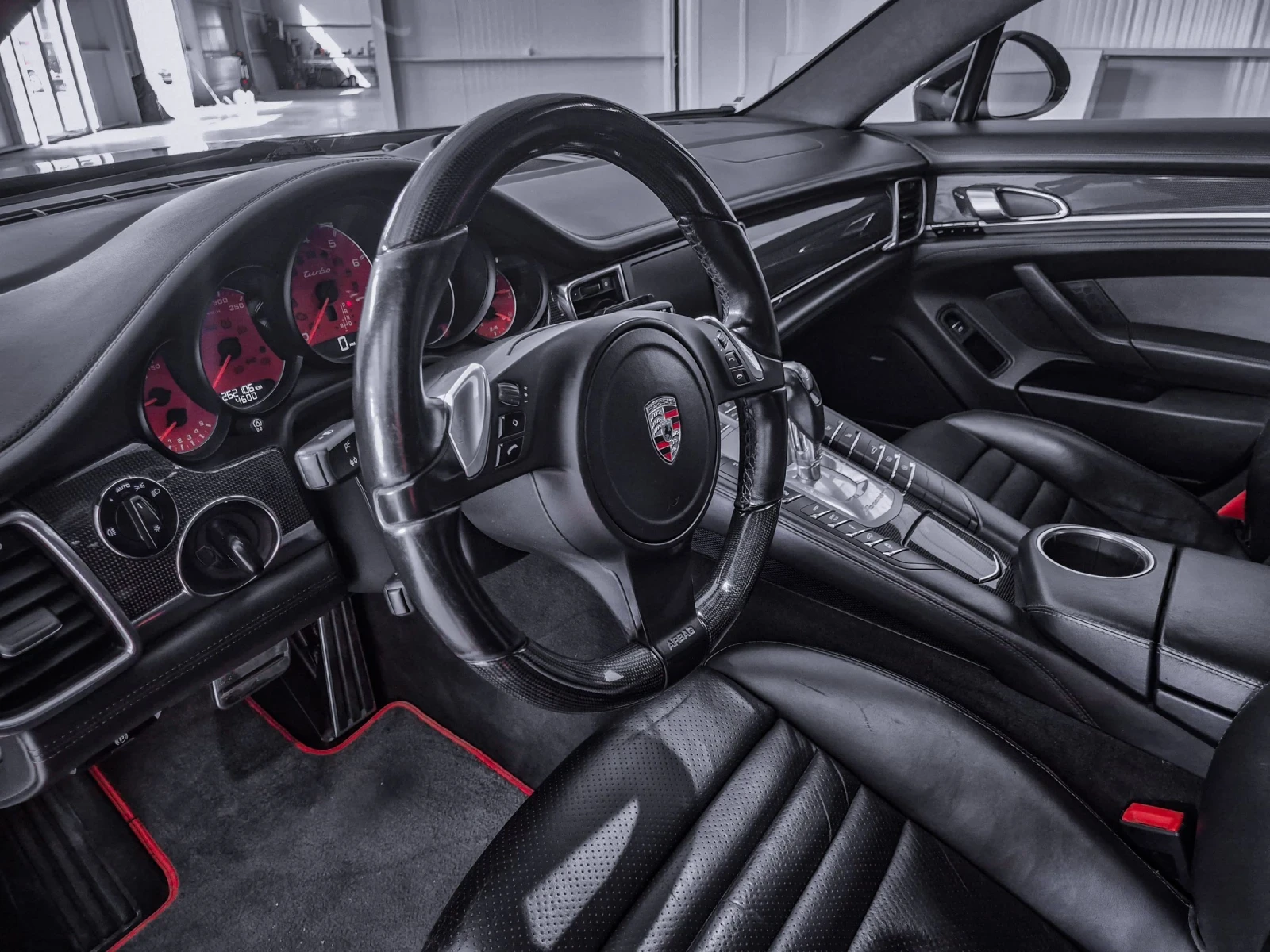 Porsche Panamera Turbo S - изображение 2