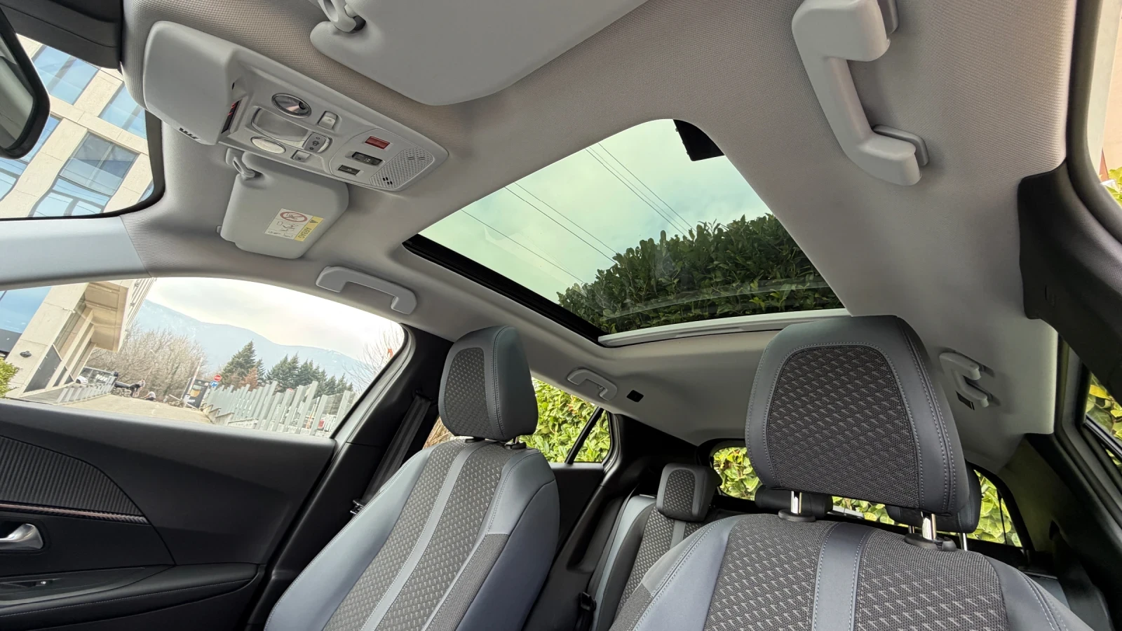 Peugeot 2008 ALLURE 22.000km | Mobile.bg � ����������� 13