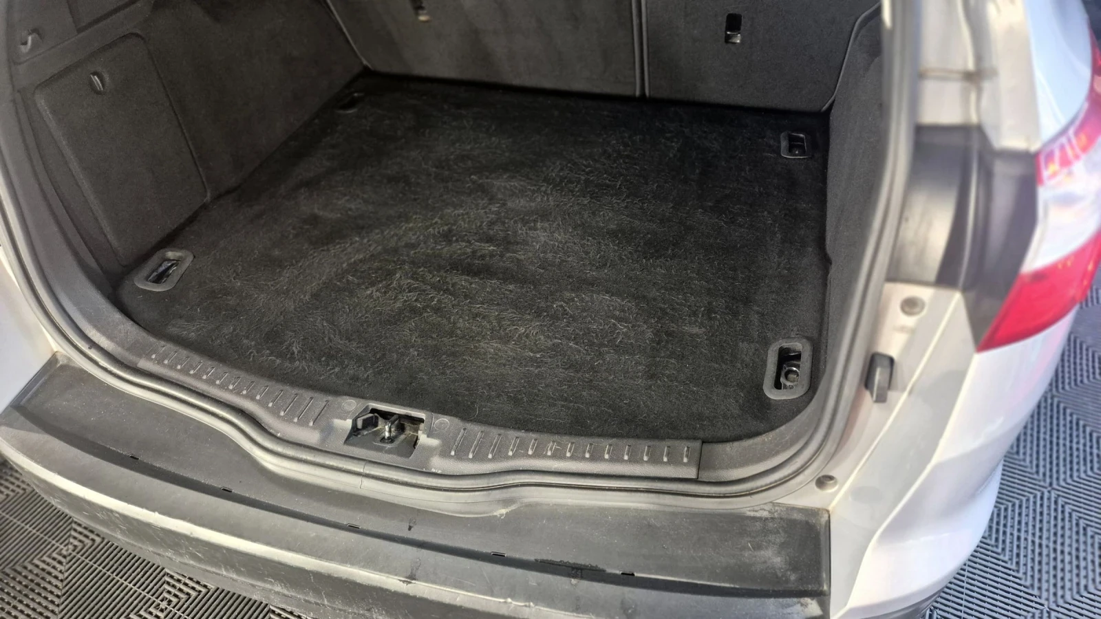 Ford Focus 1.6tdci titanium  - изображение 8