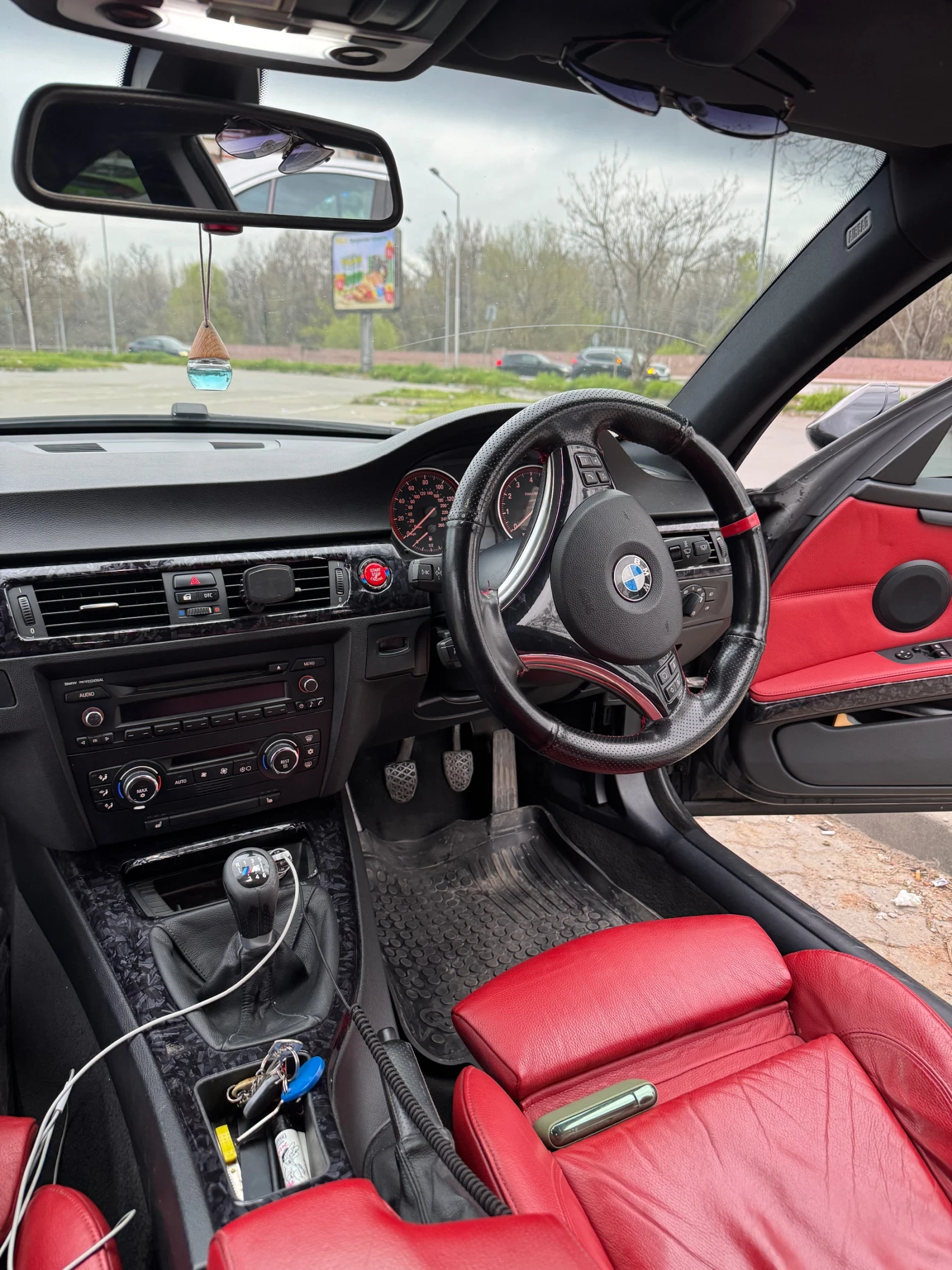 BMW 330 330i, снимка 8 - Автомобили и джипове - 53937782