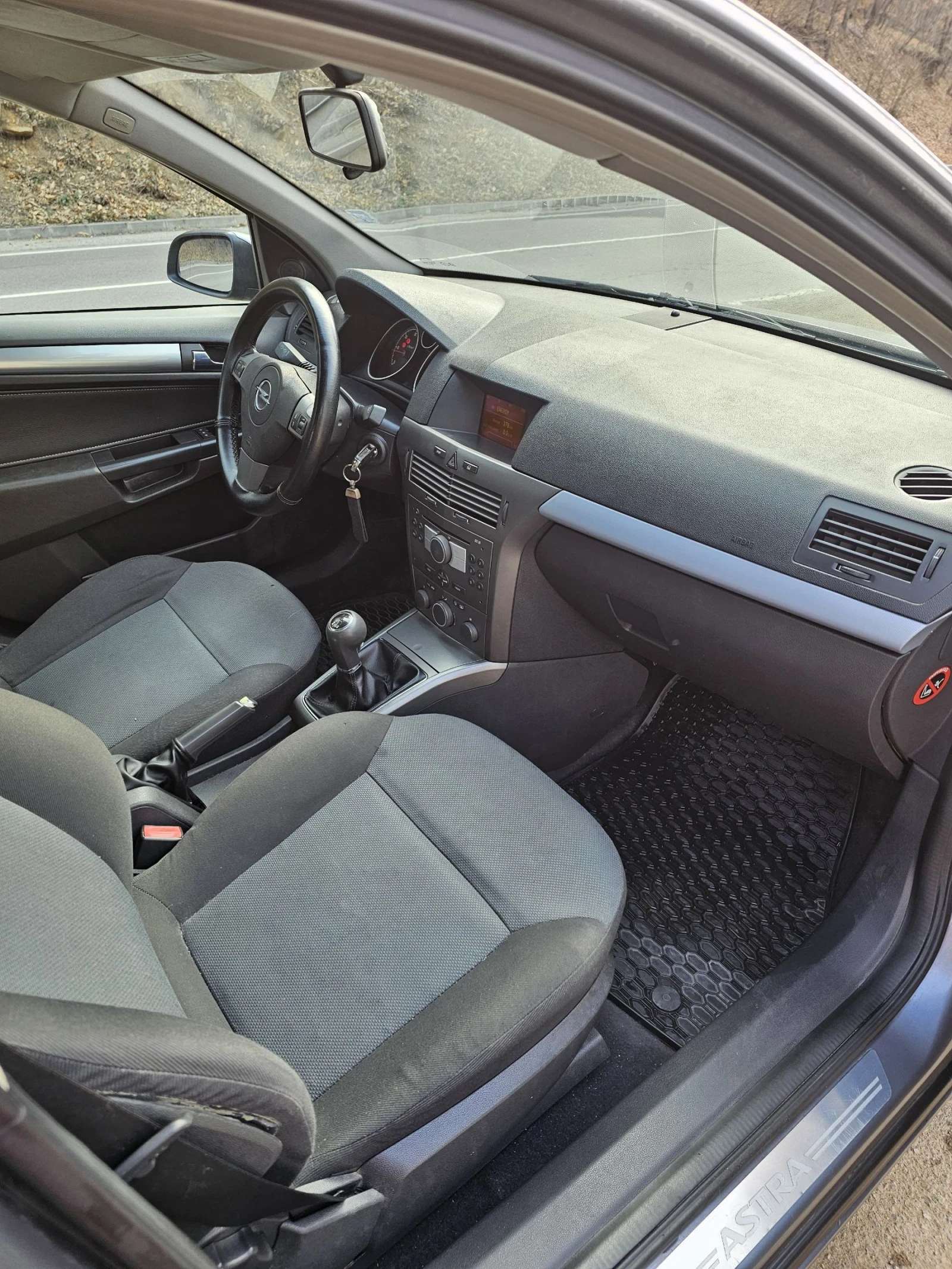 Opel Astra H, снимка 10 - Автомобили и джипове - 54028431