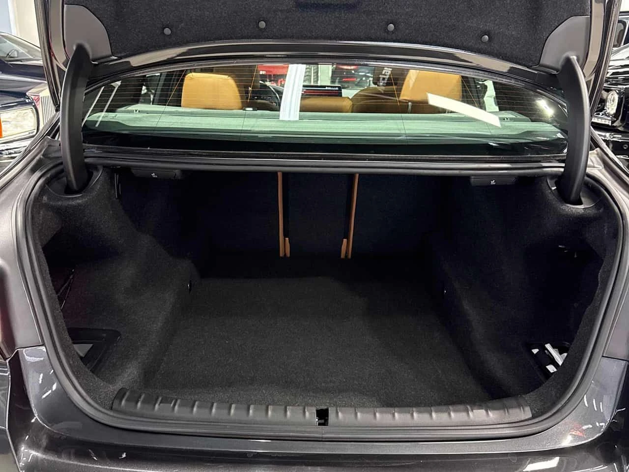 BMW 540 xDrive / 360 / Harman Kardon /M �����  | Mobile.bg � ����������� 16