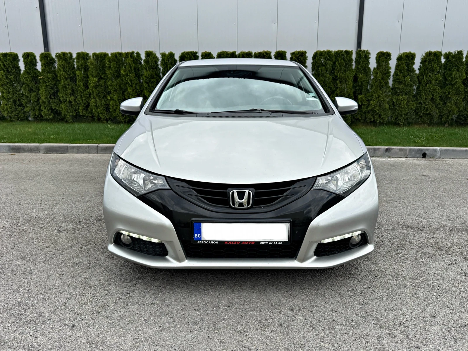 Honda Civic 2.2i-DTEC Камера/Регистриран/Обслужен!!!, снимка 2 - Автомобили и джипове - 54380573