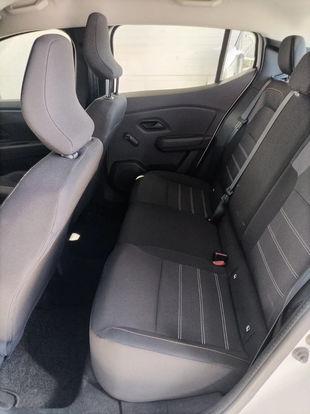 Dacia Sandero 1.0Tce/100К.с./LPG/Stepway/КАПАРИРАН!, снимка 14 - Автомобили и джипове - 54560019