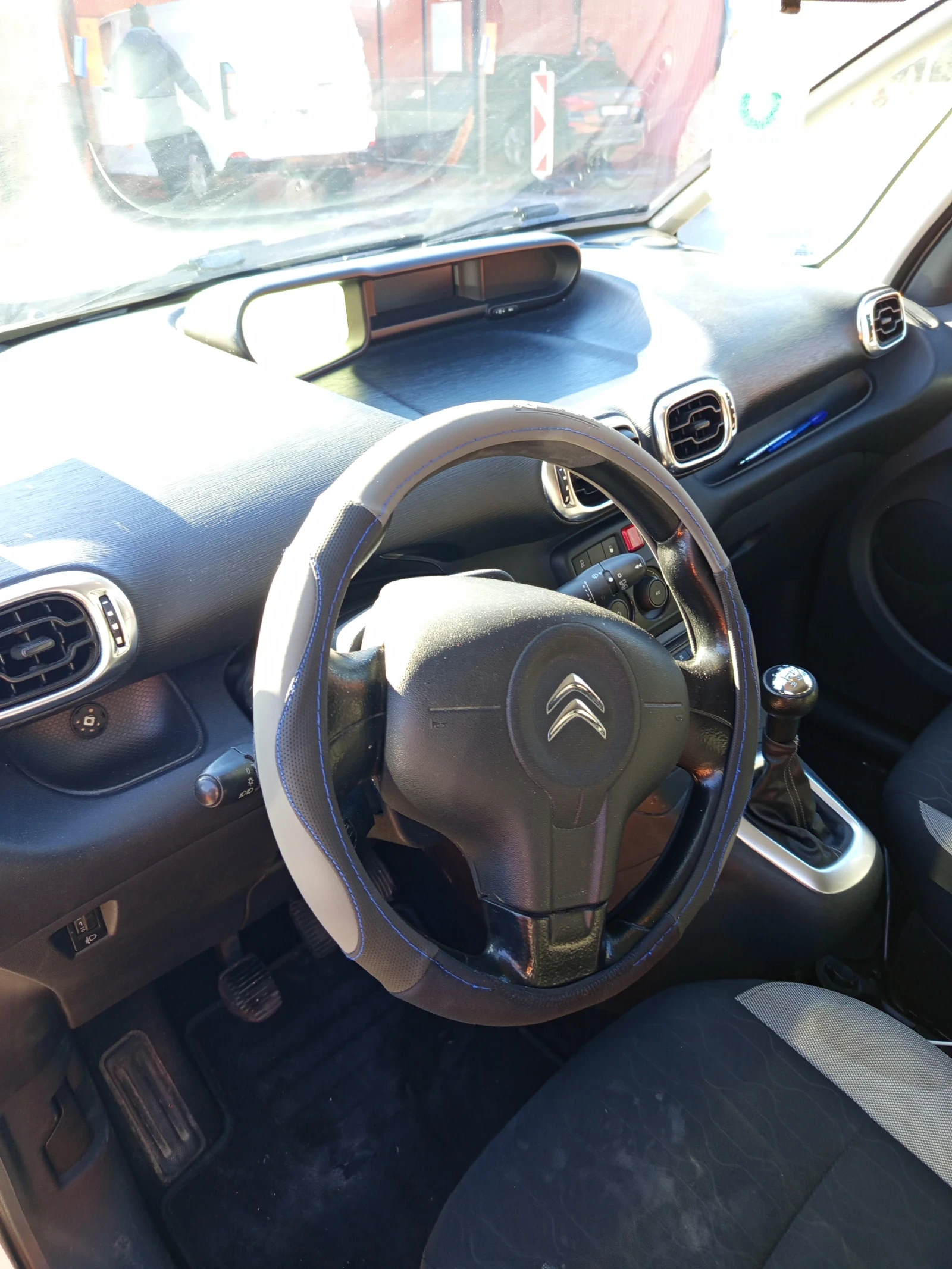 Citroen C3 Picasso 1.4, снимка 5 - Автомобили и джипове - 54579674