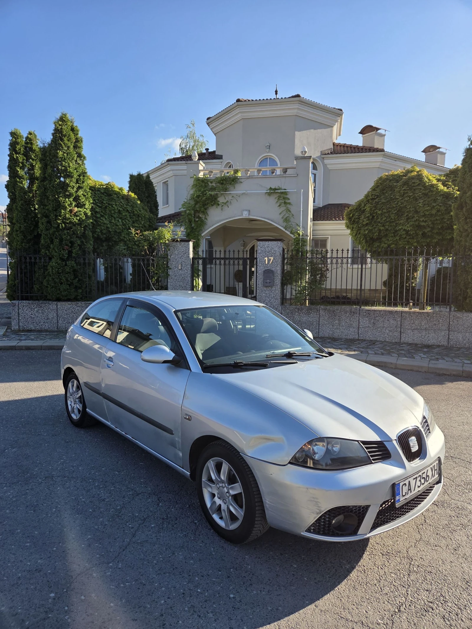 Seat Ibiza 1.4 газова уредба, снимка 3 - Автомобили и джипове - 54600643