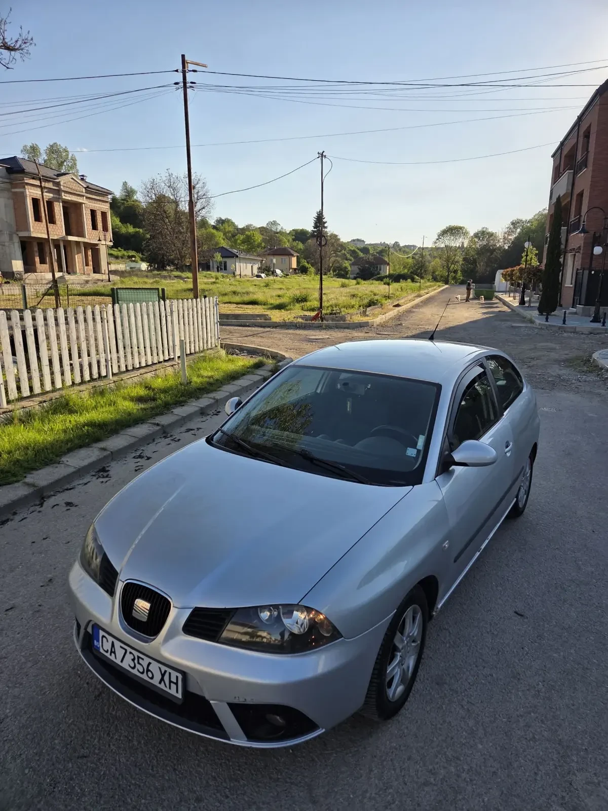 Seat Ibiza 1.4 газова уредба, снимка 8 - Автомобили и джипове - 54600643
