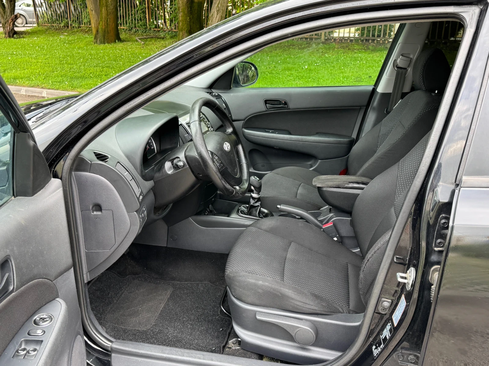Hyundai I30 EURO 5, снимка 8 - Автомобили и джипове - 54656141