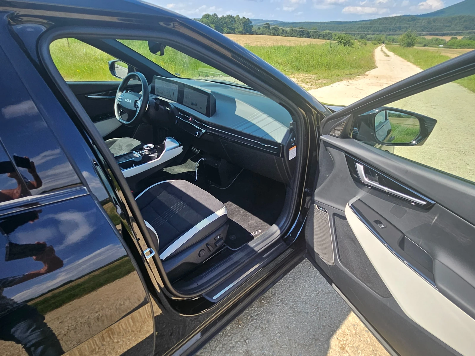 Kia EV6 GT-Line 4x4 325кс FULL, снимка 14 - Автомобили и джипове - 54806270
