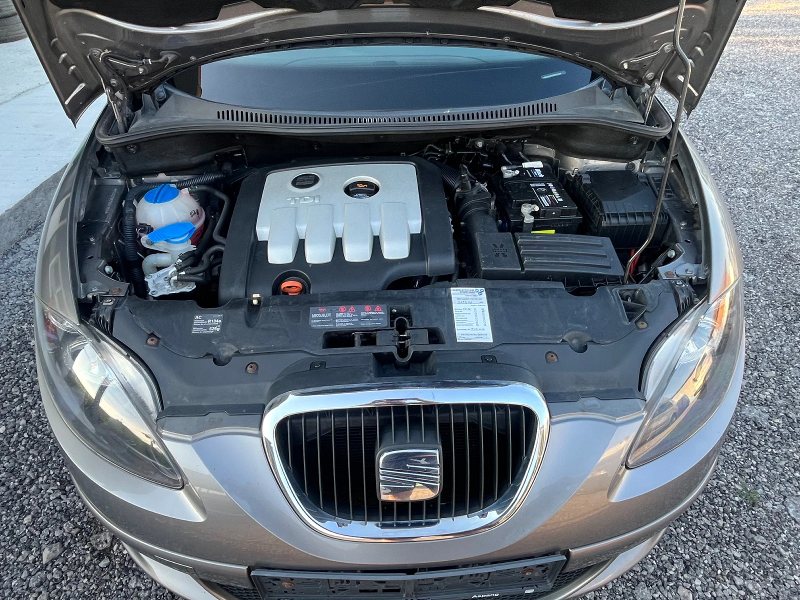 Seat Altea 2.0TDI DSG, снимка 14 - Автомобили и джипове - 54857904