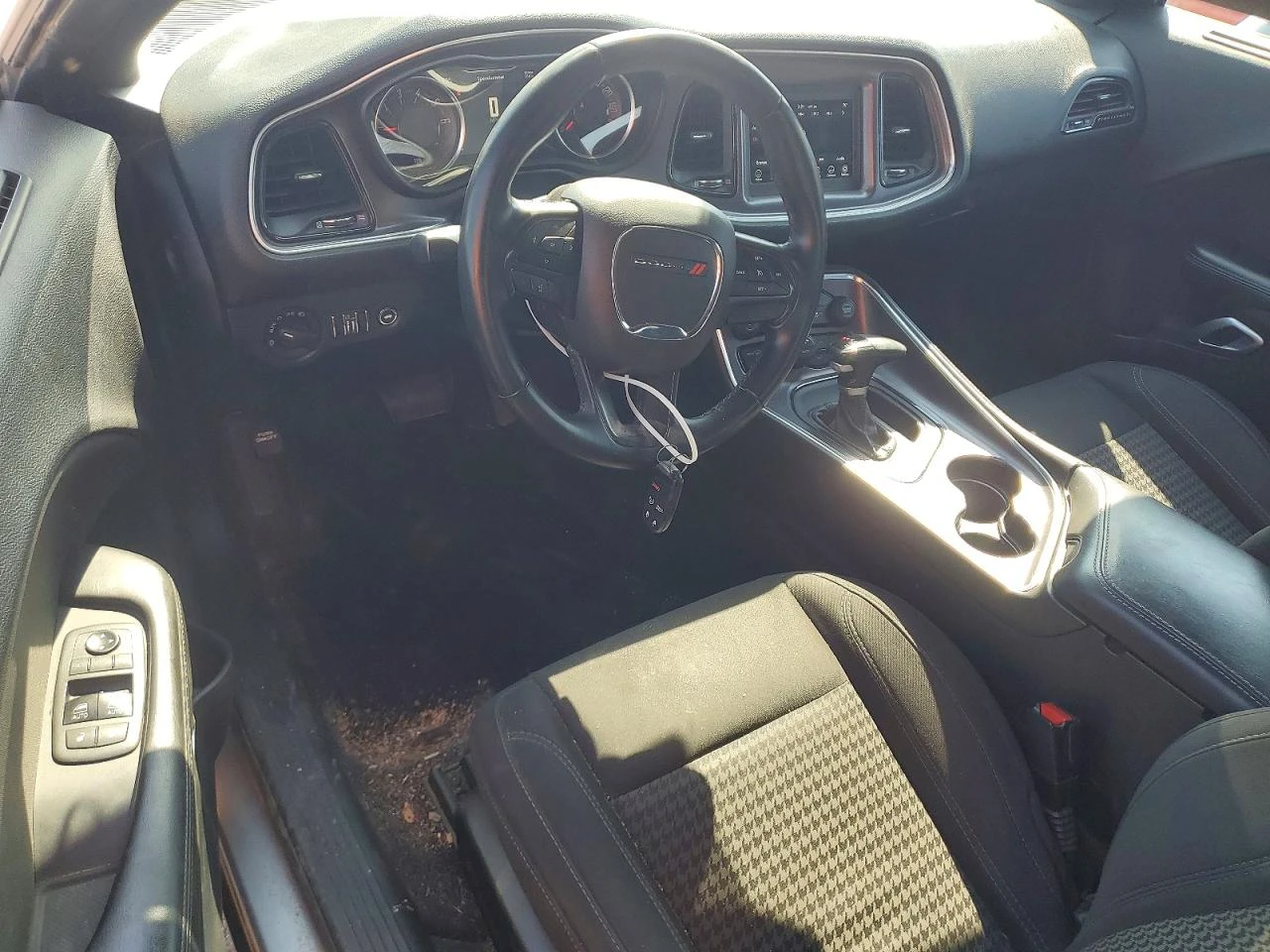 Dodge Challenger 3.6l Sxt, снимка 8 - Автомобили и джипове - 54882859