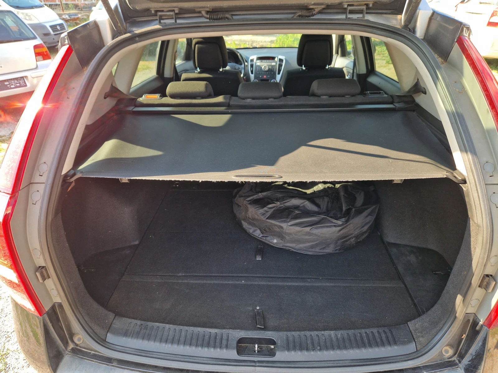 Kia Ceed 1.4i, 90кс, 11г, FACE LIFT gaz.inj, Италия , снимка 10 - Автомобили и джипове - 54952298