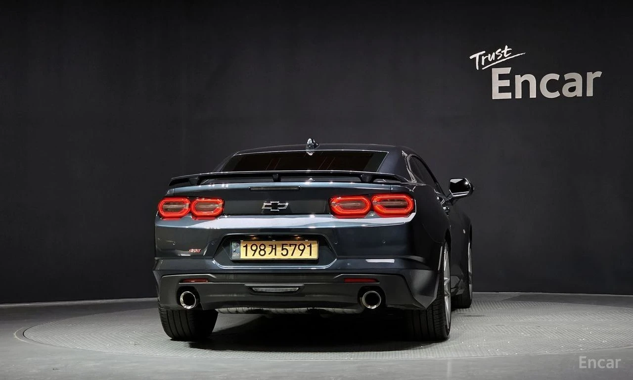 Chevrolet Camaro SS* 6.2* V8* ПОДГРЕВ* ОБДУХВАНЕ* КАМЕРА* КЕЙЛЕС* , снимка 4 - Автомобили и джипове - 55029205