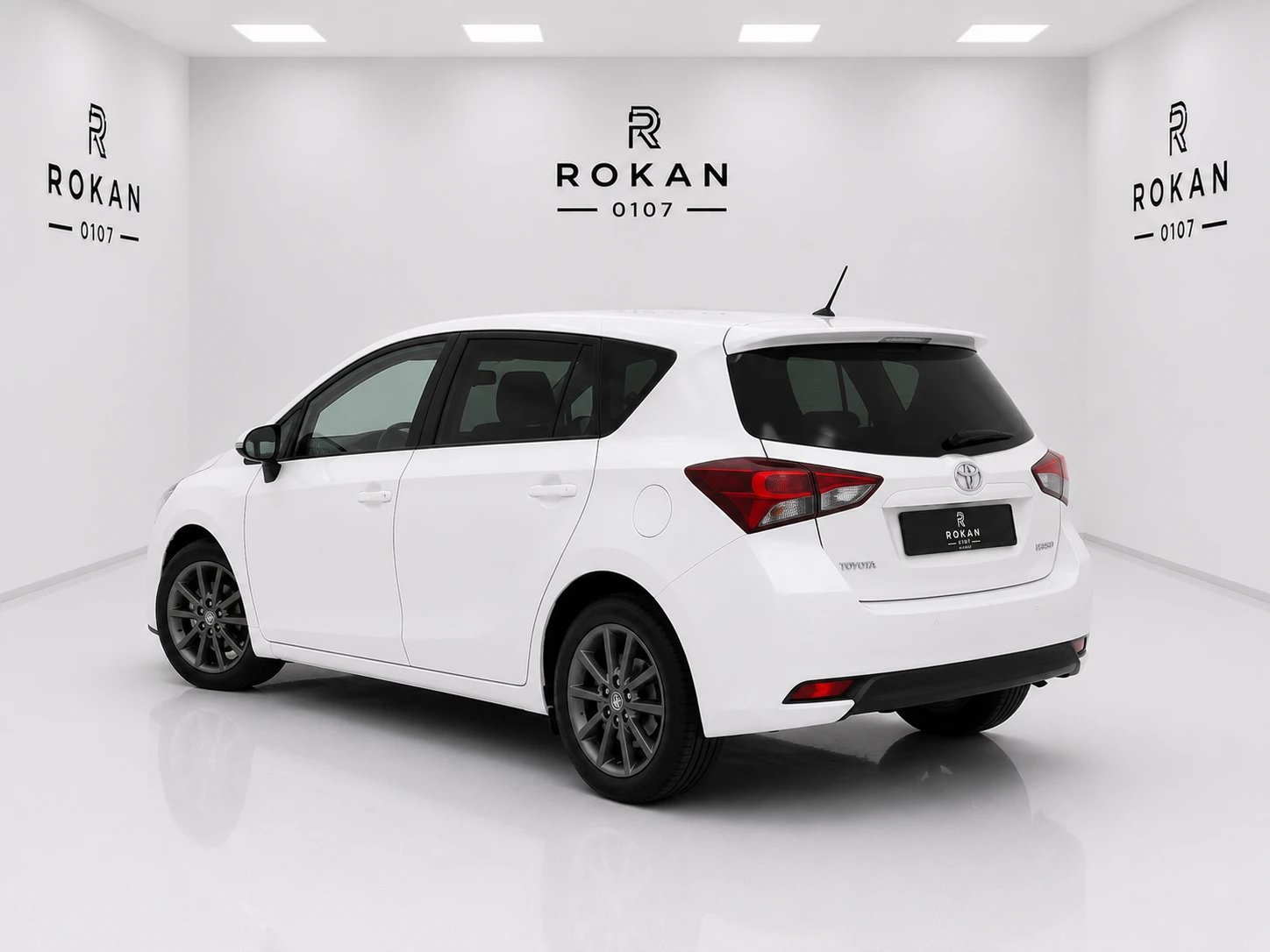 Toyota Verso, снимка 4 - Автомобили и джипове - 55069711