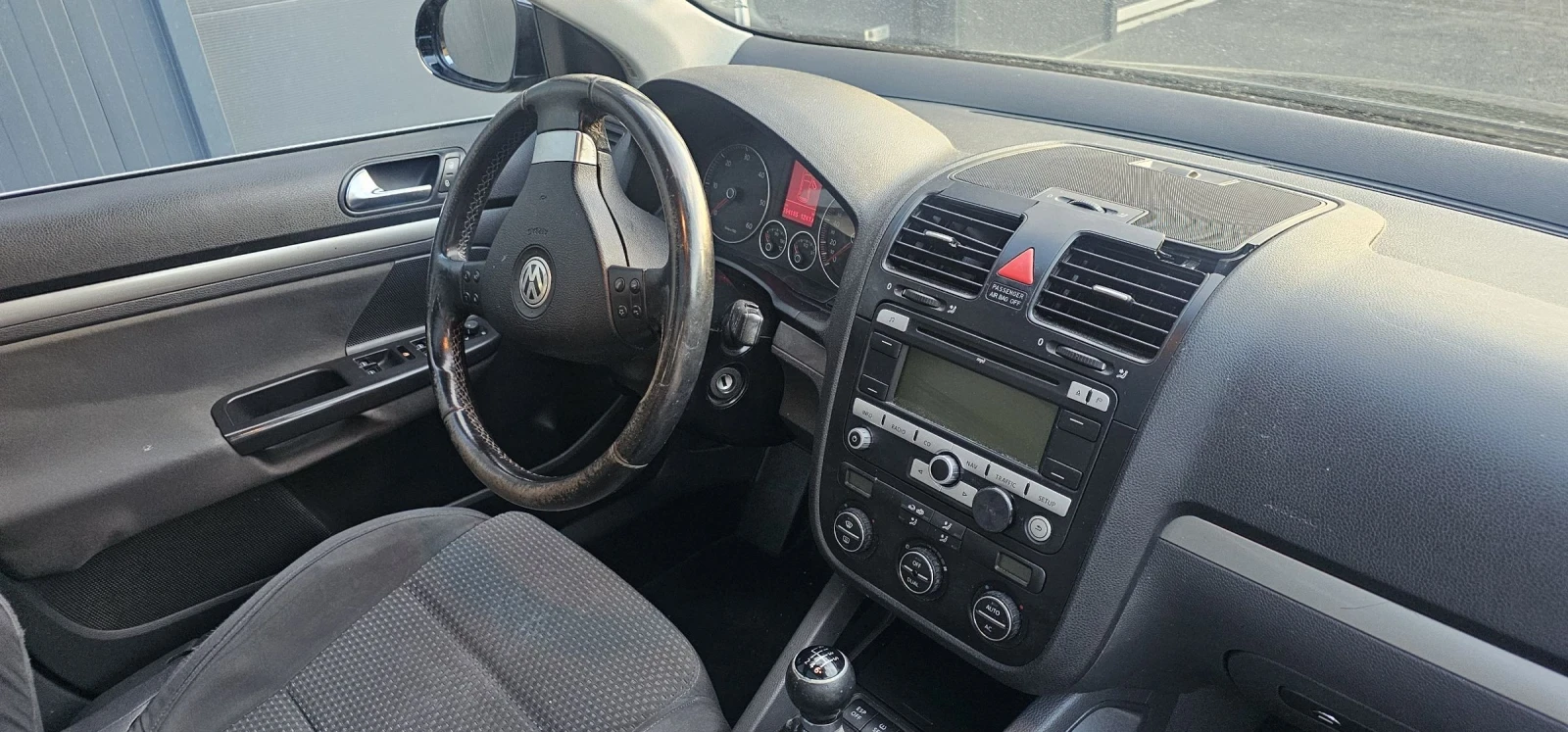 VW Golf Variant 2.0Tdi Регистриран ОБСЛУЖЕН , снимка 9 - Автомобили и джипове - 55154513