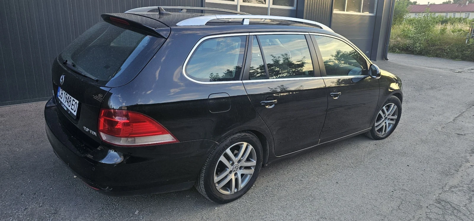 VW Golf Variant 2.0Tdi Регистриран ОБСЛУЖЕН , снимка 2 - Автомобили и джипове - 55154513