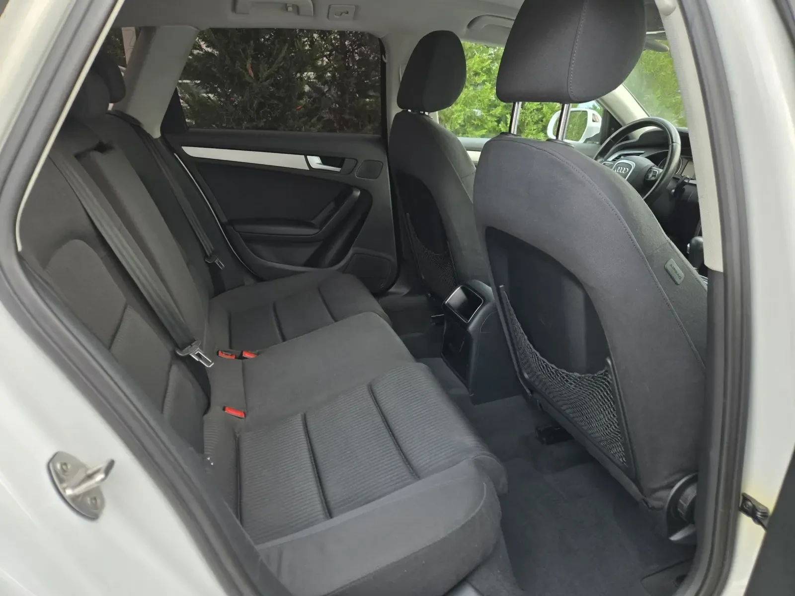 Audi A4 2.0TDI-143кс= АВТОМАТ= LED= BLIND= LINE= NAVI, снимка 14 - Автомобили и джипове - 55590493