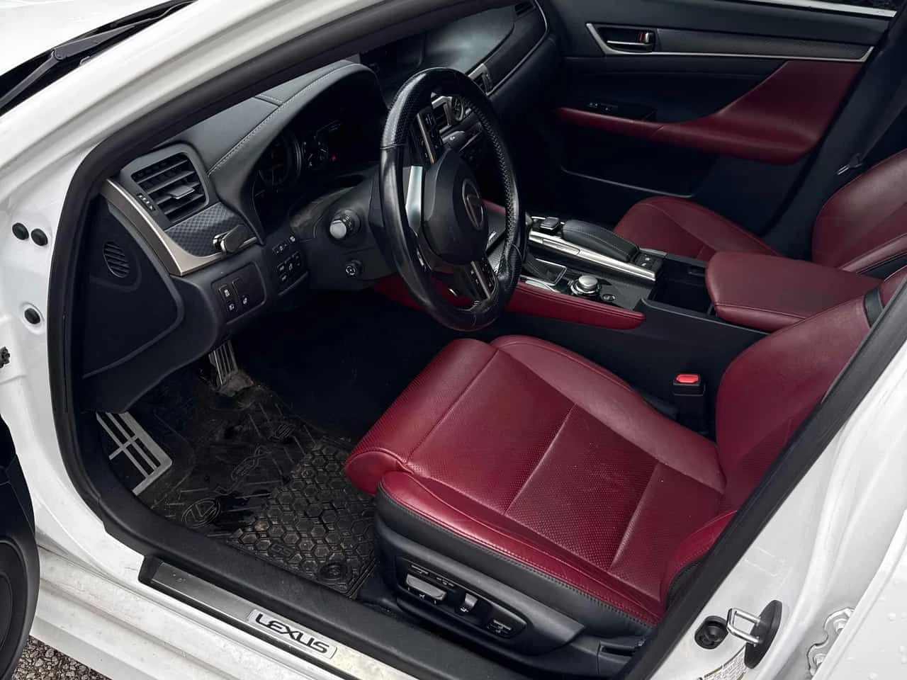 Lexus GS 350 4dr Sdn AWD  CARFAX, снимка 5 - Автомобили и джипове - 55654684