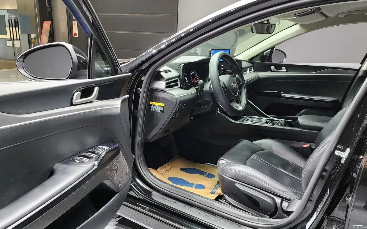 Kia K5 2.0 PRESTIGE FULL, снимка 6 - Автомобили и джипове - 55776727