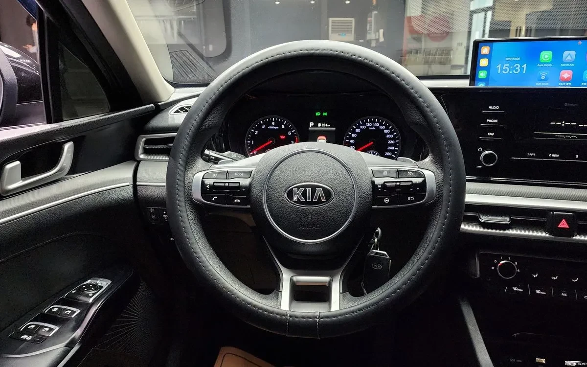 Kia K5 2.0 PRESTIGE FULL, снимка 8 - Автомобили и джипове - 55776727