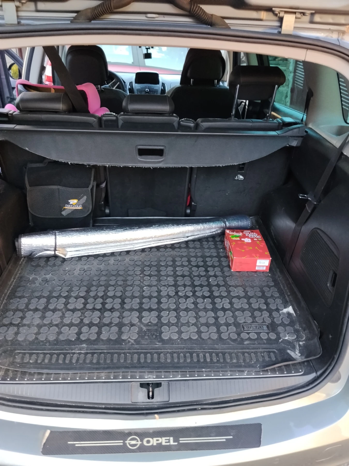 Opel Zafira TOURER, снимка 9 - Автомобили и джипове - 56033072
