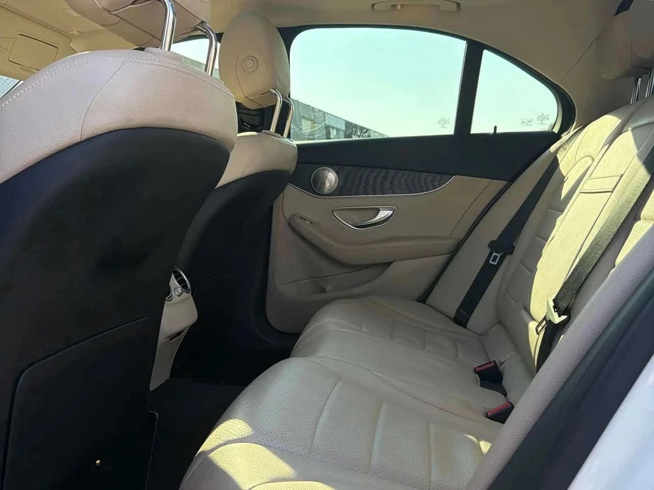 Mercedes-Benz C 300, снимка 10 - Автомобили и джипове - 56716916