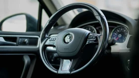 VW Touareg 3.0 TDI* 8ZF* LED* * Panorama* *  | Mobile.bg    9