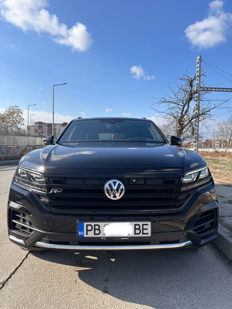 VW Touareg  R-line , Black Edition , Full Max , УНИКАТ !, снимка 6 - Автомобили и джипове - 49228355