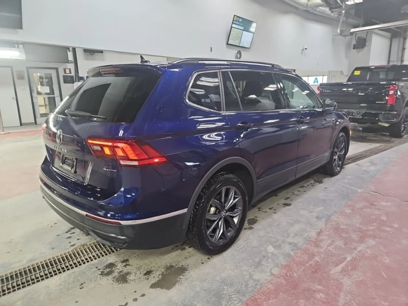 VW Tiguan * SE * CARFAX * БЕЗ ПЪРВОНАЧАЛНА ВНОСКА, снимка 3 - Автомобили и джипове - 52700268