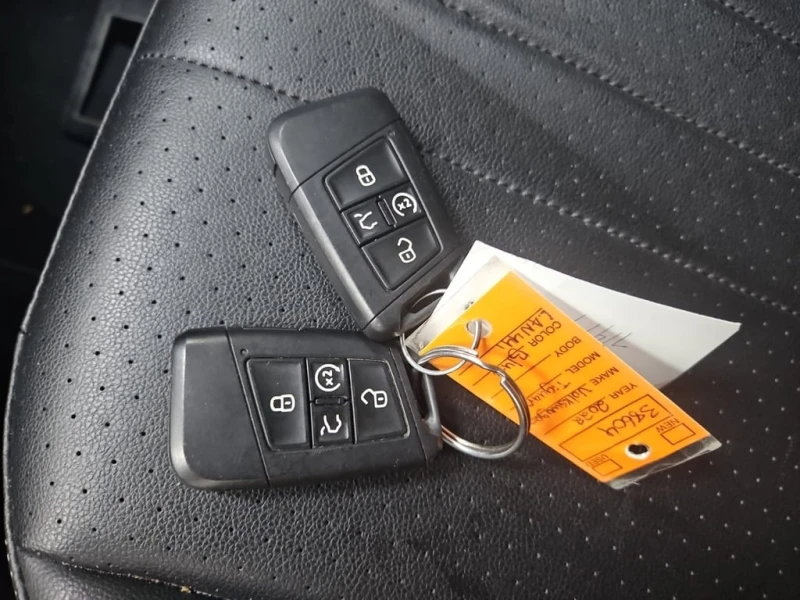 VW Tiguan * SE * CARFAX * БЕЗ ПЪРВОНАЧАЛНА ВНОСКА, снимка 12 - Автомобили и джипове - 52700268