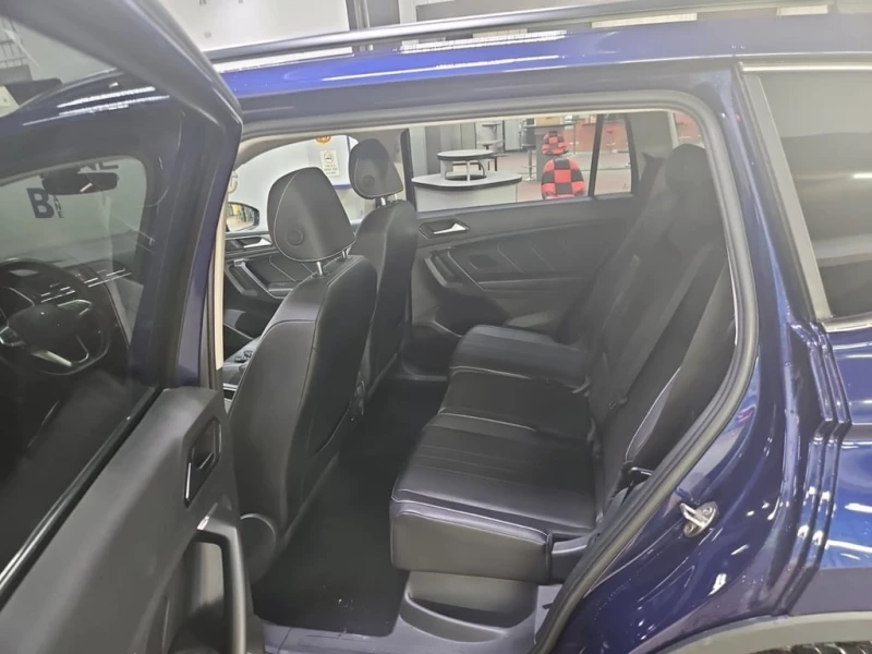 VW Tiguan * SE * CARFAX * БЕЗ ПЪРВОНАЧАЛНА ВНОСКА, снимка 10 - Автомобили и джипове - 52700268