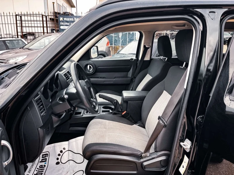 Dodge Nitro 2.8 crdi 177kc., снимка 9 - Автомобили и джипове - 53293860