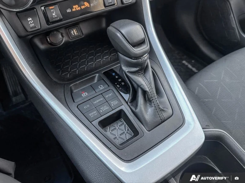 Toyota Rav4 2024| LE AWD, снимка 14 - Автомобили и джипове - 53340914