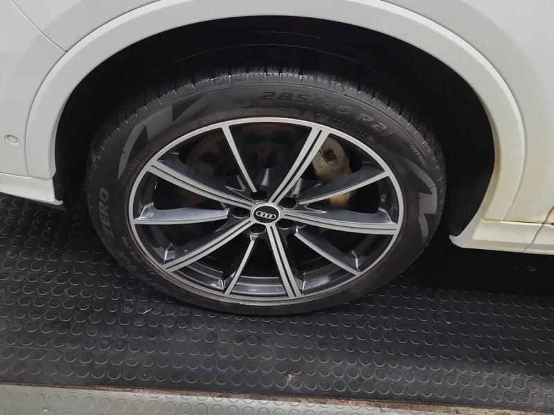 Audi Q7 / TECHNIK / MATRIX / ОБДУХВАНЕ / 360 / CARFAX, снимка 8 - Автомобили и джипове - 53383416