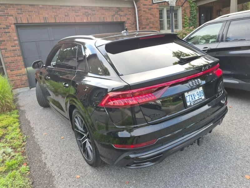 Audi Q8 * TECHNIK * CARFAX * ОПЦИЯ ЗА ФИНАНСИРАНЕ, снимка 15 - Автомобили и джипове - 55727169