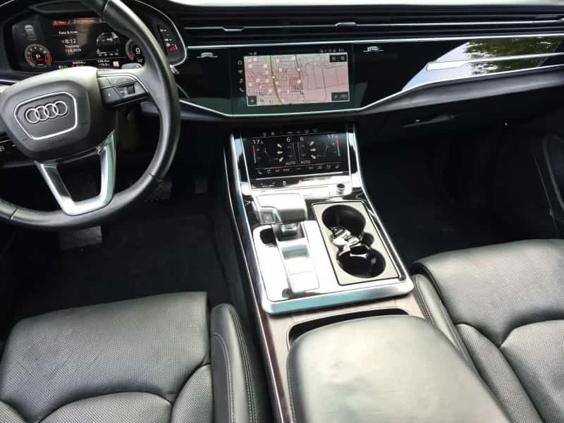 Audi Q8 * TECHNIK * CARFAX * ОПЦИЯ ЗА ФИНАНСИРАНЕ, снимка 10 - Автомобили и джипове - 55727169