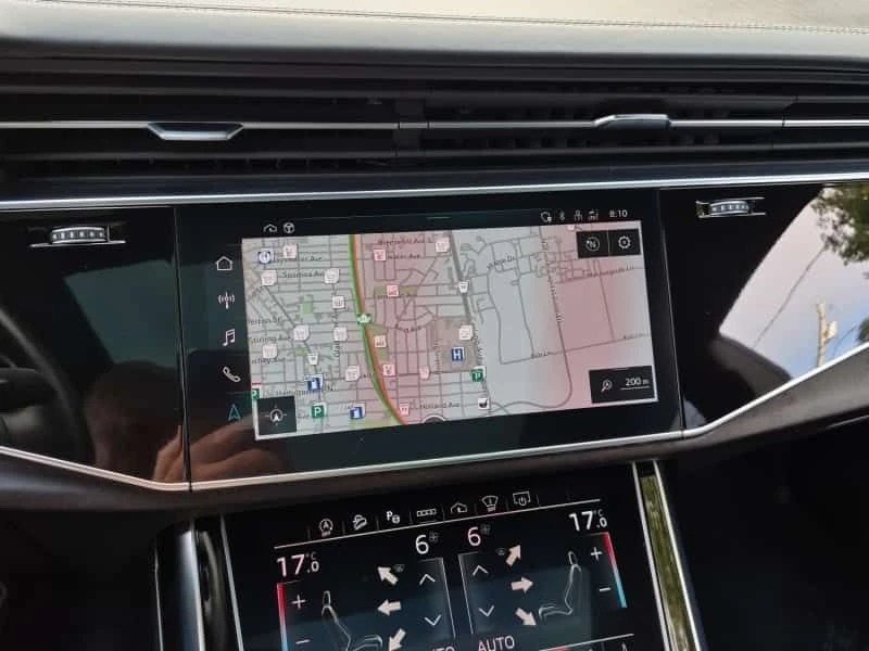Audi Q8 * TECHNIK * CARFAX * ОПЦИЯ ЗА ФИНАНСИРАНЕ, снимка 9 - Автомобили и джипове - 55727169
