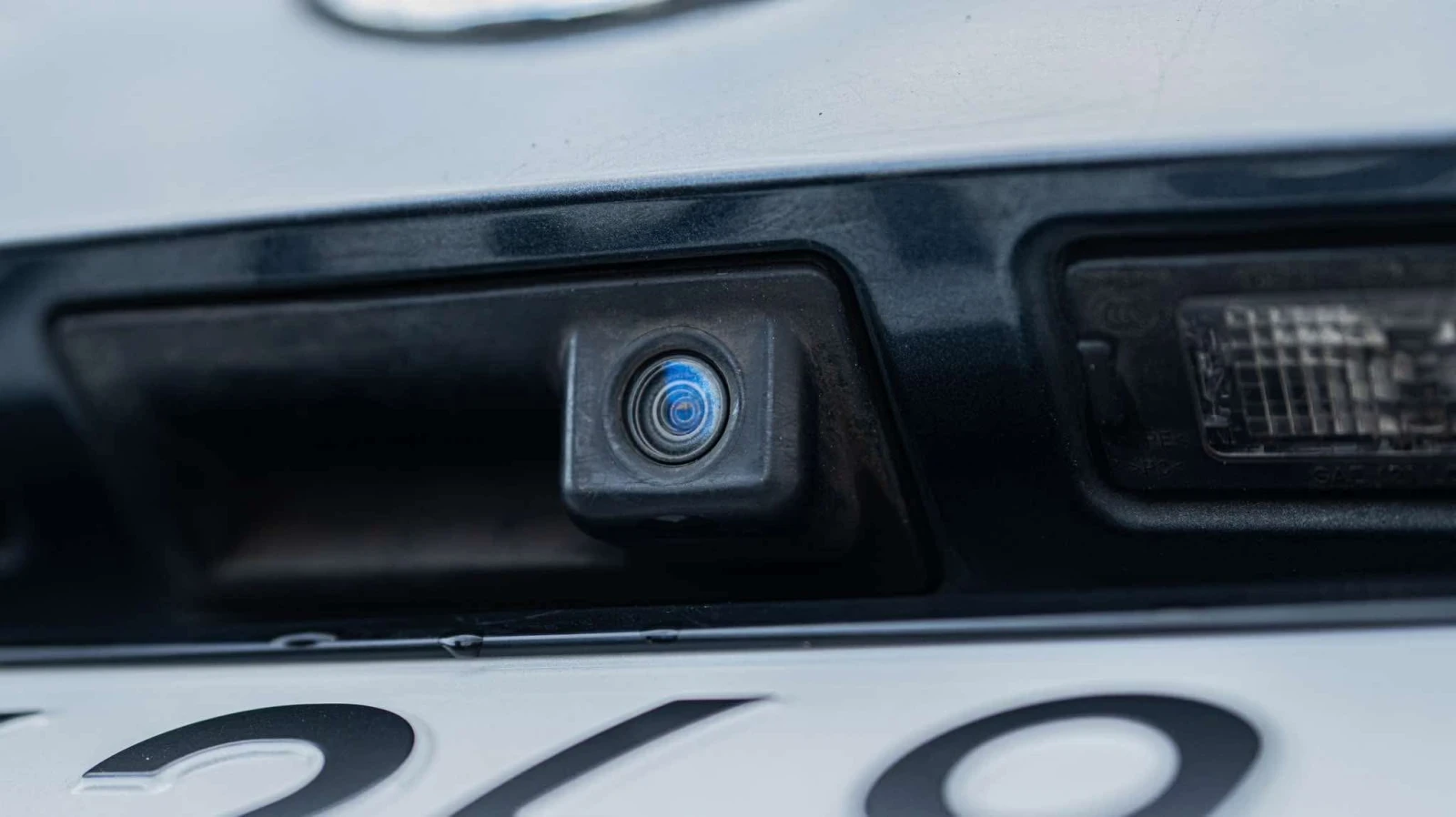 VW Touareg 3.0 TDI* 8ZF* LED* * Panorama* *  | Mobile.bg   12